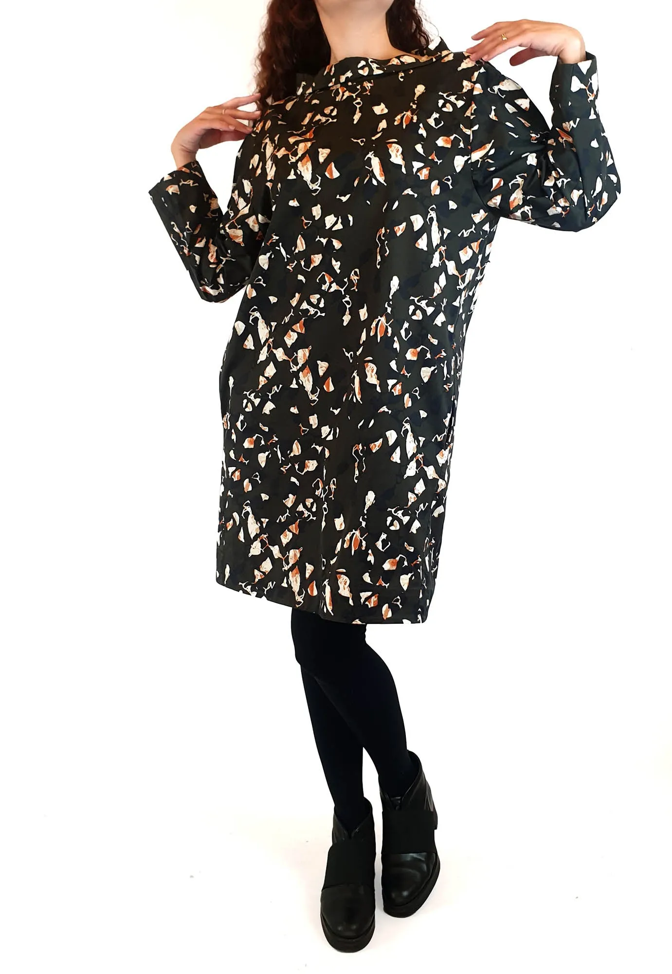 Cos dark green long sleeve dress with unique and pretty print size S (best fits 10)
