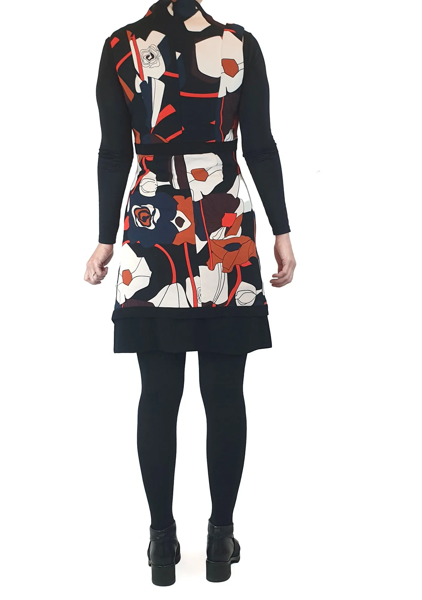 Cue fabulous 60s inspired sleeveless dress size 8