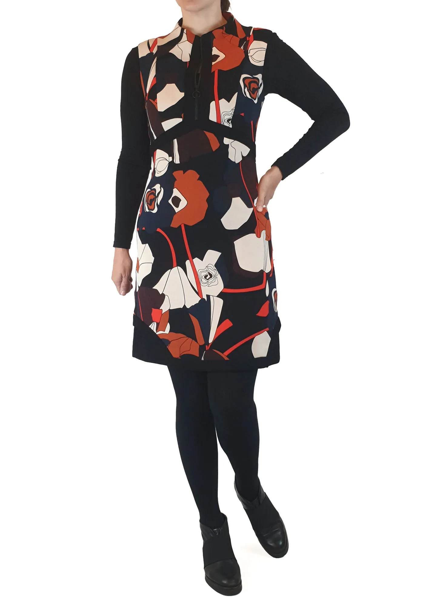 Cue fabulous 60s inspired sleeveless dress size 8