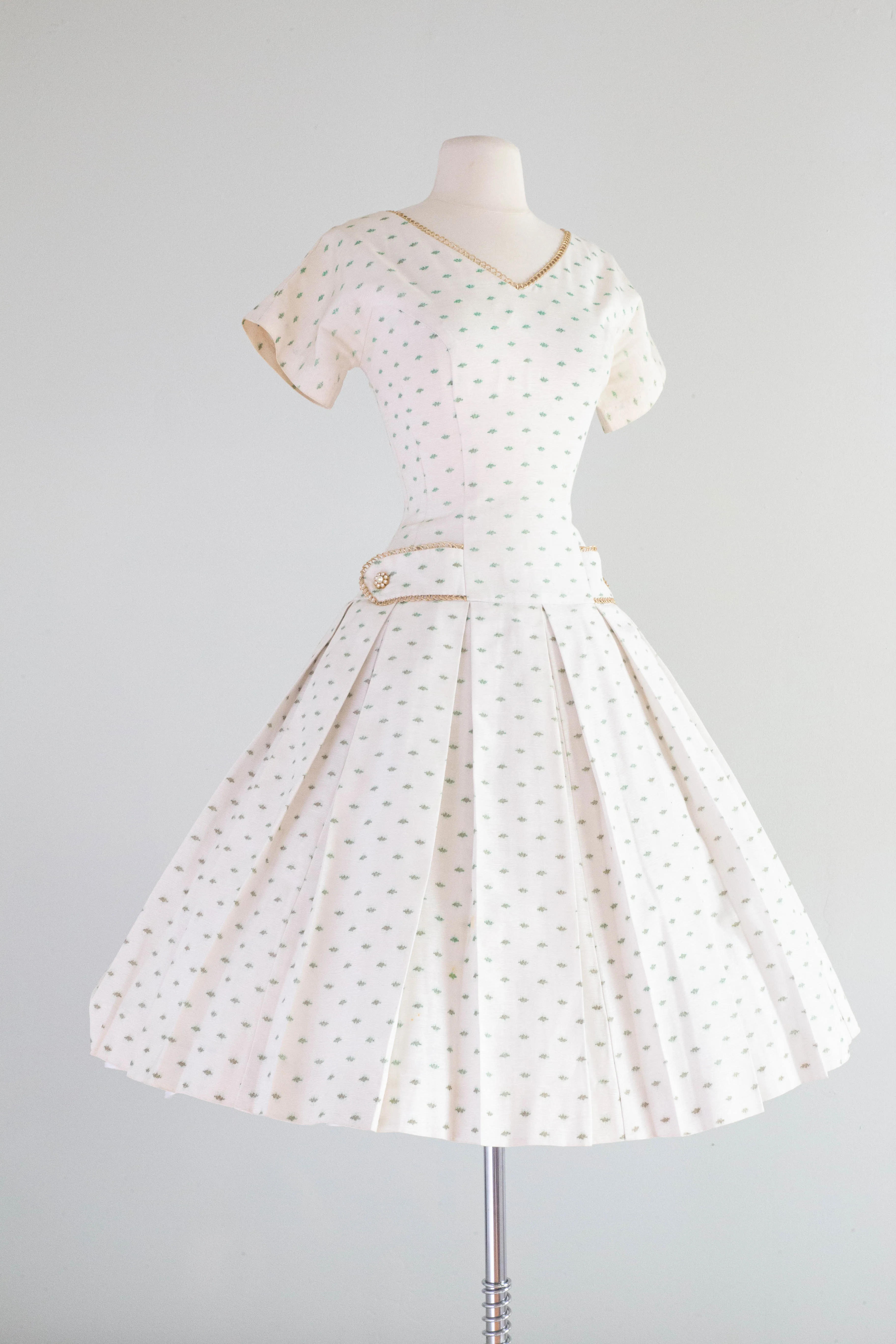 Darling 1950's Ivory Faille Party Dress With Green Trees / Small