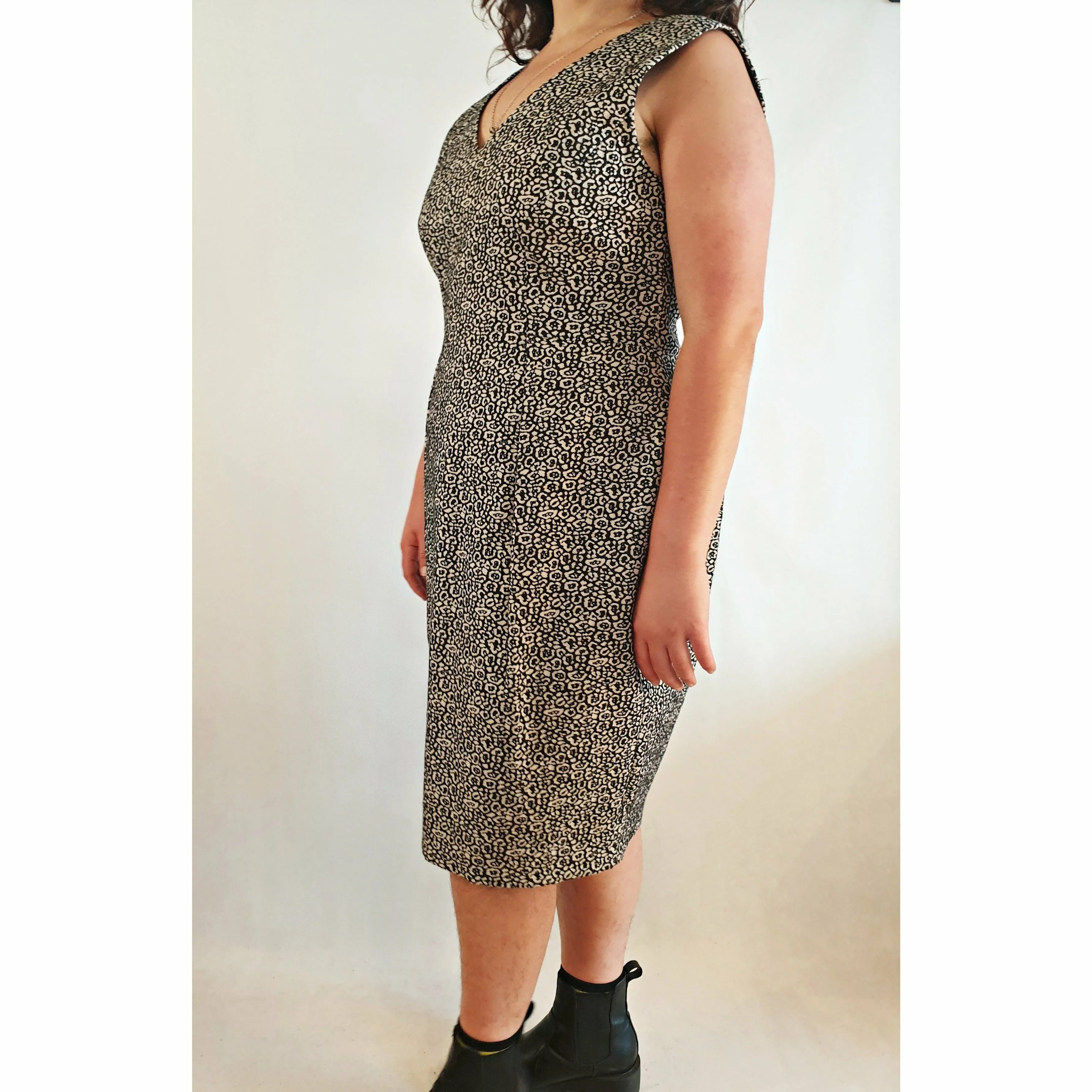 David Lawrence sleeveless black dress with white print size 14