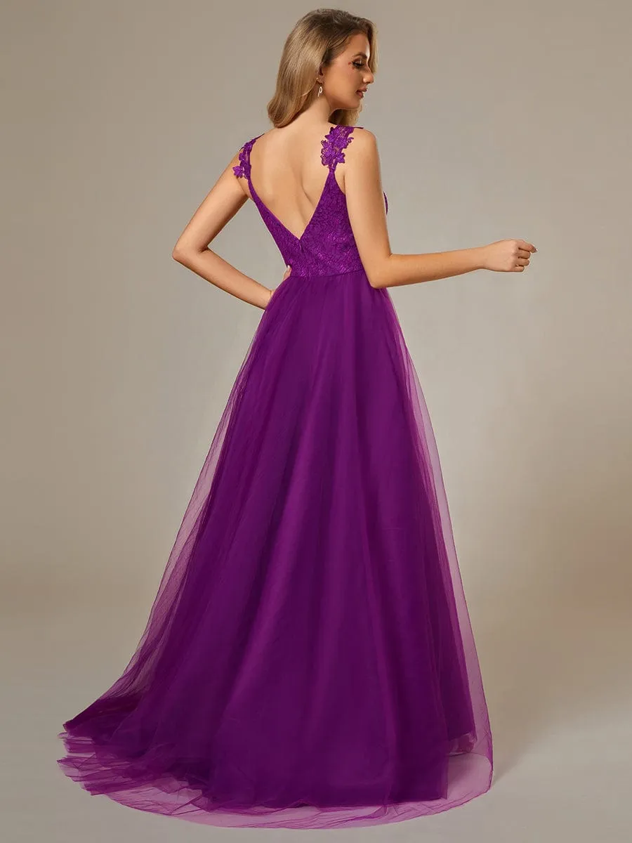 Double V Neck Lace Bodice Floor Length Tulle Wedding Dress