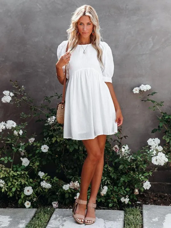 Effortlessly Elegant Women's Dress for Spring and Summer in Lightweight Polyester-Cotton Blend