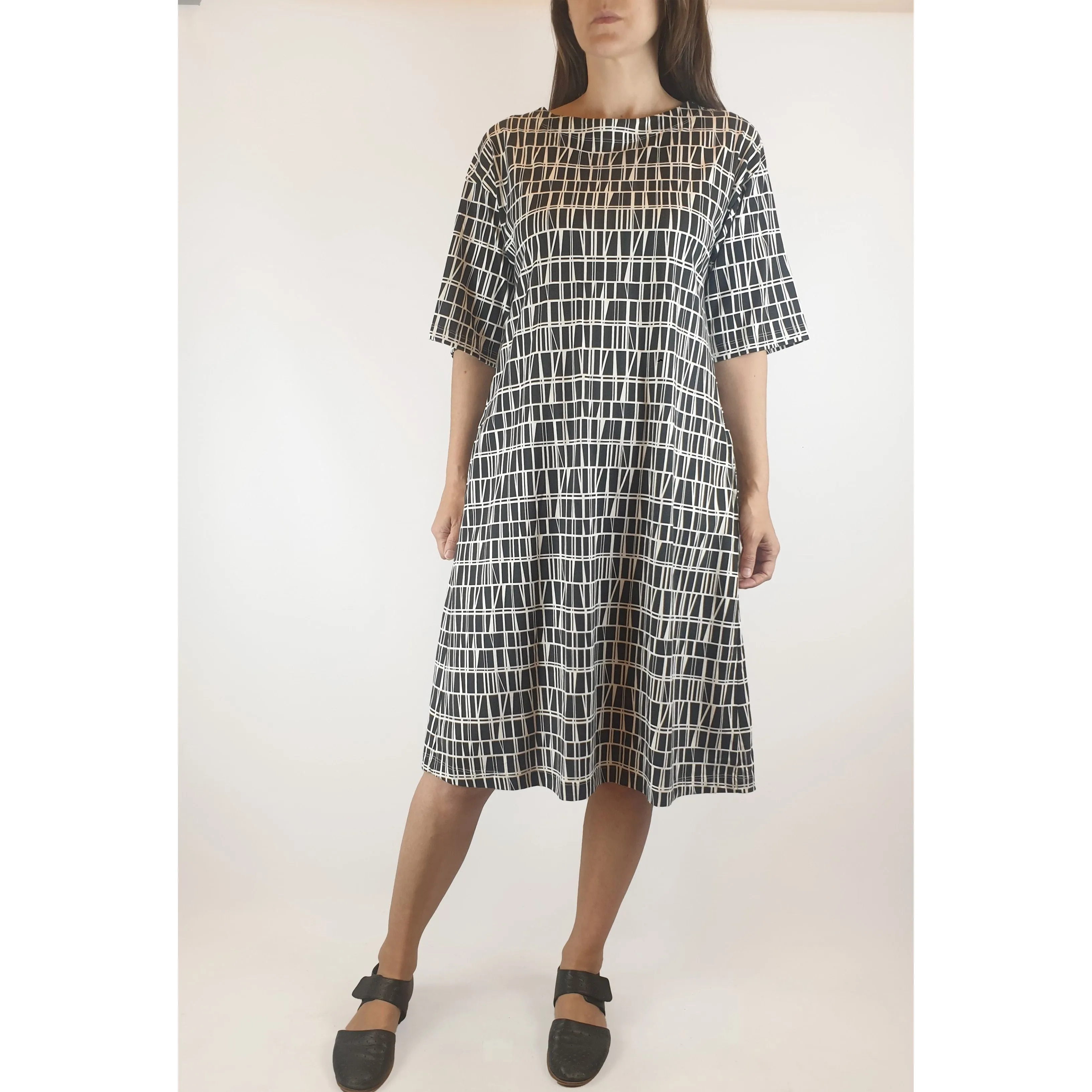 Finlayson x Uniqlo preloved black and white oversize tee shirt dress size XS (best fits size 8)