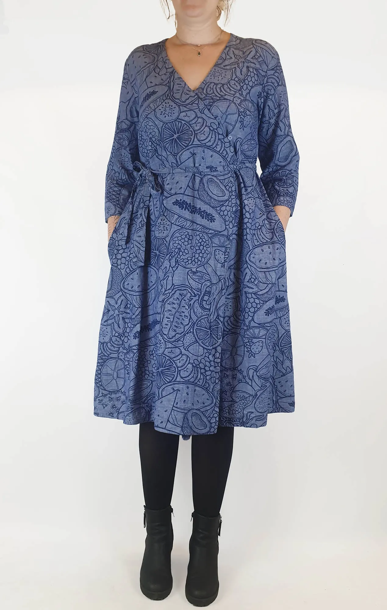 Gorman blue long sleeve dress with subtle fruit print size 12