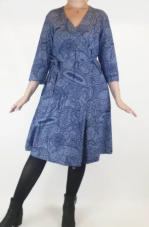 Gorman blue long sleeve dress with subtle fruit print size 12