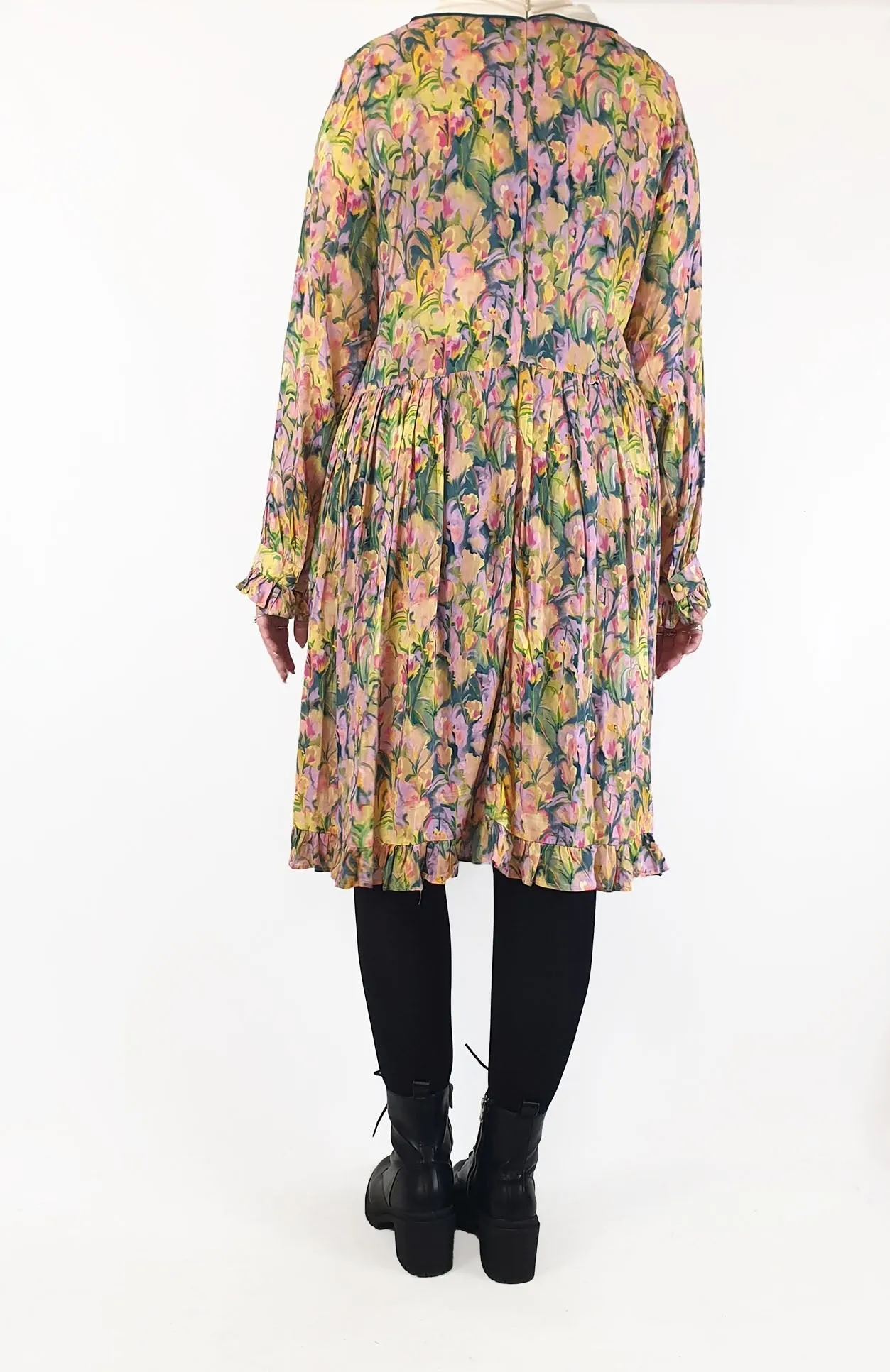 Kholo floral long sleeve dress with white collar size 14 (best fits 12-14)