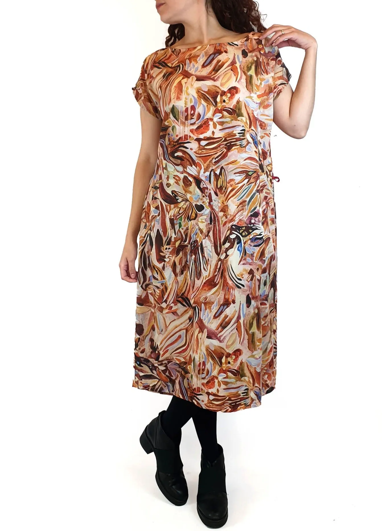 Kuwaii beautiful autumnal print dress size 10