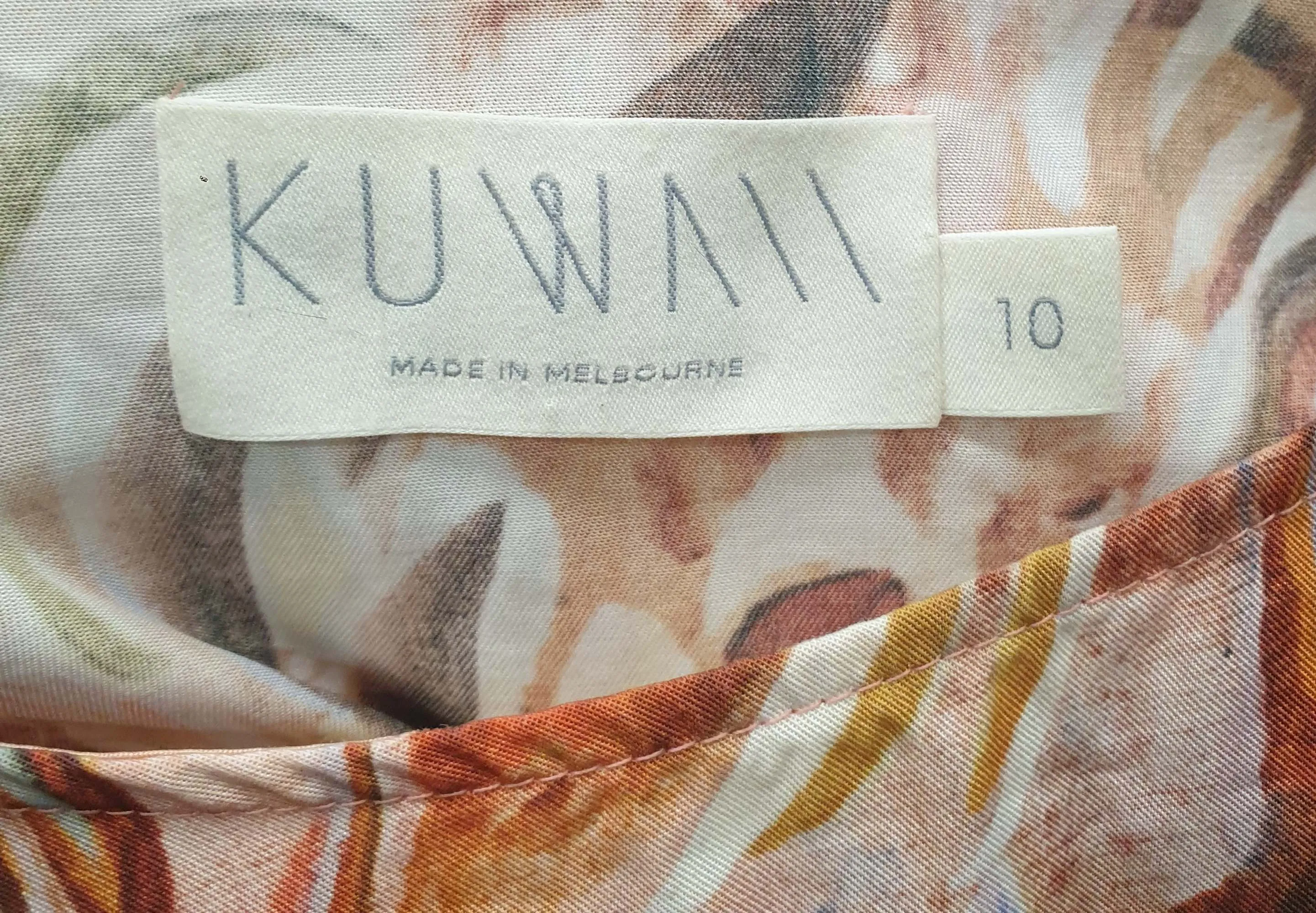 Kuwaii beautiful autumnal print dress size 10