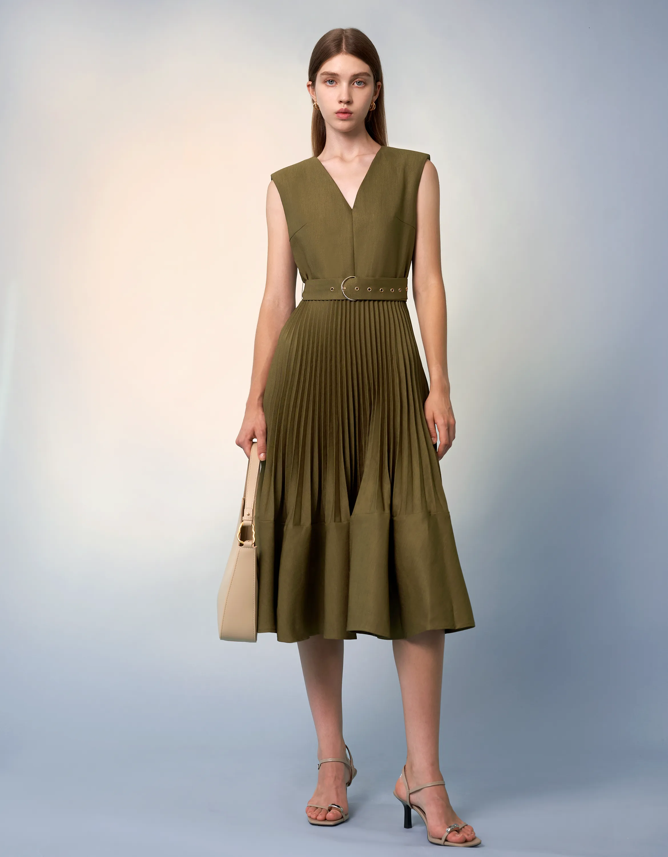 Sleeveless V-neck Pleated Midi Dress