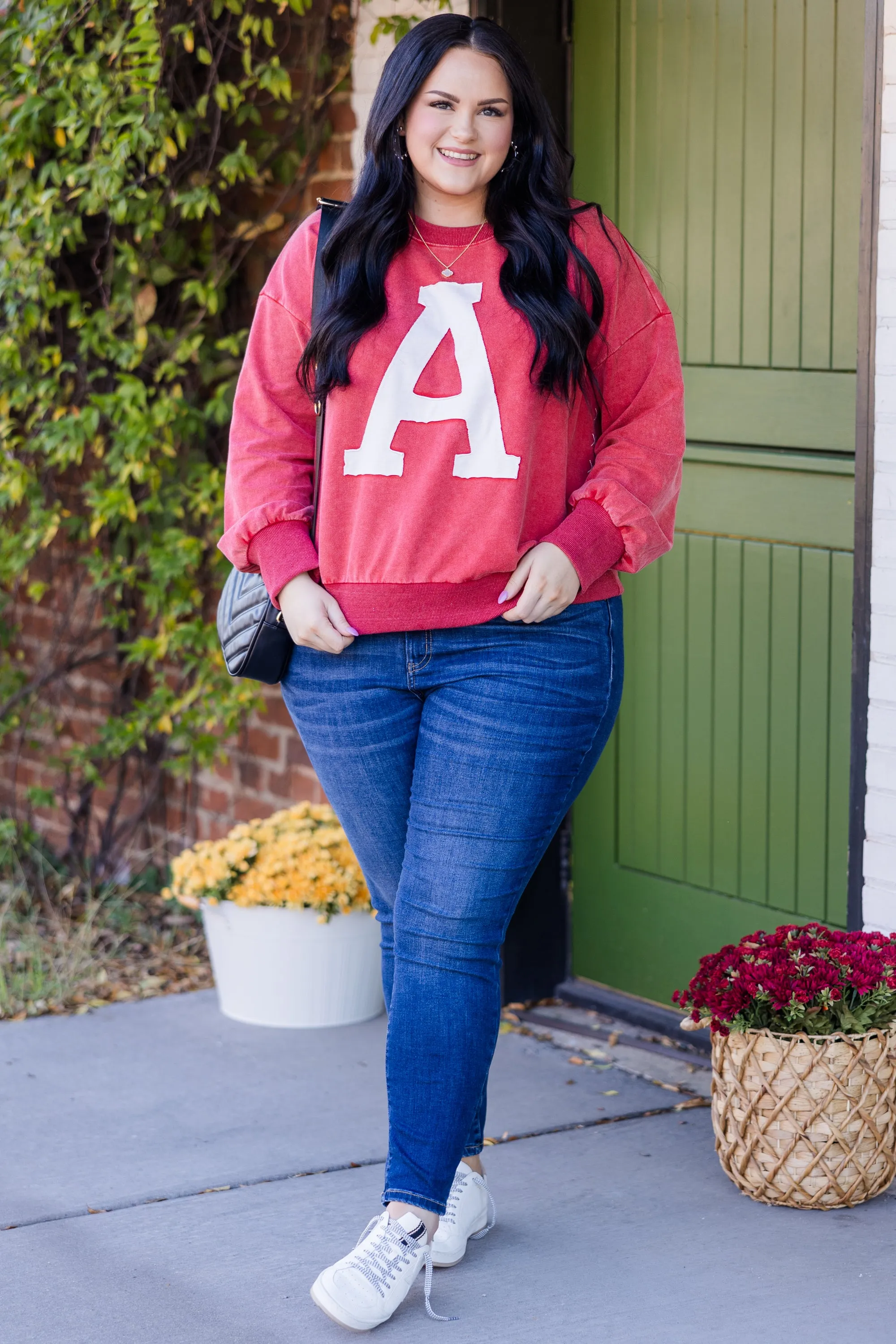 Victory Vibes Sweatshirt, Washed Dark Red